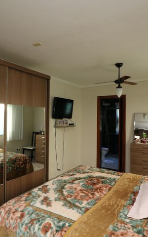 Casa à venda com 140m², 2 quartos e 2 vagasSuíte