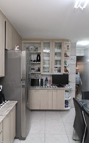 Casa à venda com 140m², 2 quartos e 2 vagasCozinha