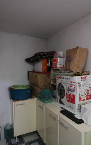 Casa à venda com 140m², 2 quartos e 2 vagasQuarto de Serviço