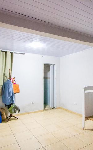 Casa à venda com 209m², 3 quartos e 2 vagas Casa à venda com 209m², 3 quartos e 2 vagasEdícula