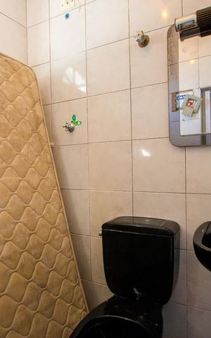 Casa à venda com 209m², 3 quartos e 2 vagas Casa à venda com 209m², 3 quartos e 2 vagasBanheiro da Suíte 3