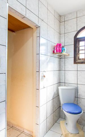 Casa à venda com 209m², 3 quartos e 2 vagas Casa à venda com 209m², 3 quartos e 2 vagasBanheiro da Suíte 2