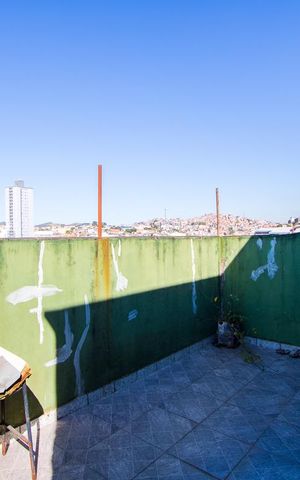 Casa à venda com 209m², 3 quartos e 2 vagas Casa à venda com 209m², 3 quartos e 2 vagasÁrea externa