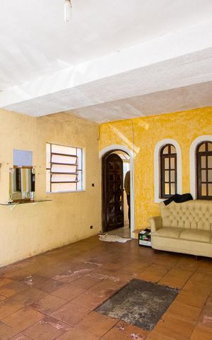 Casa à venda com 209m², 3 quartos e 2 vagas Casa à venda com 209m², 3 quartos e 2 vagasGaragem