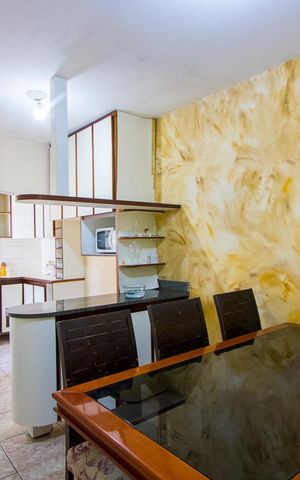 Casa à venda com 209m², 3 quartos e 2 vagas Casa à venda com 209m², 3 quartos e 2 vagasCozinha