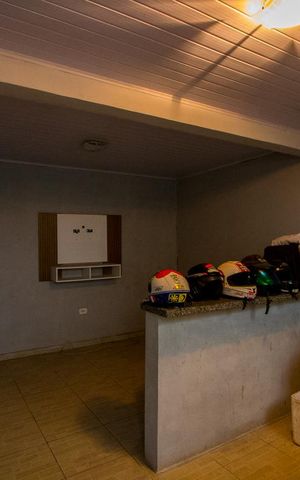 Casa à venda com 209m², 3 quartos e 2 vagas Casa à venda com 209m², 3 quartos e 2 vagasEdícula
