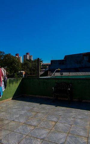 Casa à venda com 209m², 3 quartos e 2 vagas Casa à venda com 209m², 3 quartos e 2 vagasÁrea externa
