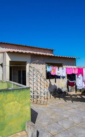 Casa à venda com 209m², 3 quartos e 2 vagas Casa à venda com 209m², 3 quartos e 2 vagasÁrea externa