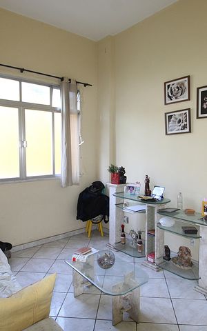 Apartamento à venda com 57m², 2 quartos e sem vagaSala