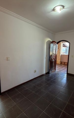 Casa para alugar com 140m², 4 quartos e 1 vagaSala