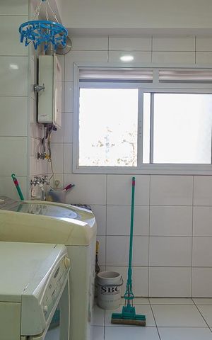 Apartamento à venda com 116m², 3 quartos e 2 vagas Apartamento à venda com 116m², 3 quartos e 2 vagasÁrea de Serviço