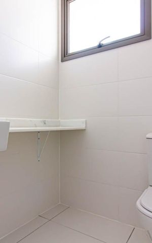 Apartamento à venda com 78m², 2 quartos e 1 vaga Apartamento à venda com 78m², 2 quartos e 1 vagaBanheiro da Suíte 2