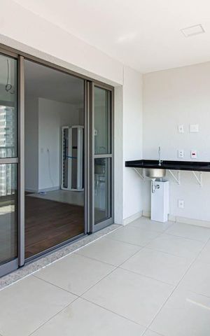 Apartamento à venda com 78m², 2 quartos e 1 vaga Apartamento à venda com 78m², 2 quartos e 1 vagaVaranda
