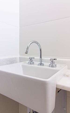 Apartamento à venda com 78m², 2 quartos e 1 vaga Apartamento à venda com 78m², 2 quartos e 1 vagaBanheiro da Suíte 2