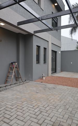 Casa à venda com 142m², 3 quartos e 2 vagasÁrea externa