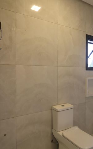 Casa à venda com 142m², 3 quartos e 2 vagasBanheiro da Suíte