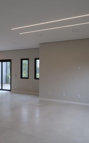Casa à venda com 142m², 3 quartos e 2 vagasSala