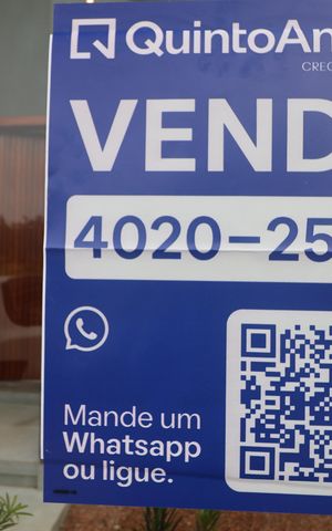 Casa à venda com 142m², 3 quartos e 2 vagasPlaca