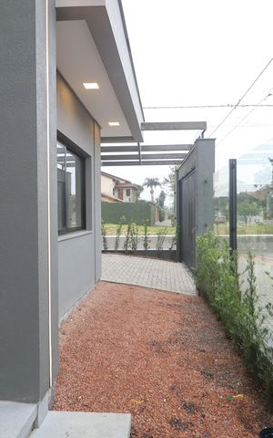 Casa à venda com 142m², 3 quartos e 2 vagasÁrea externa