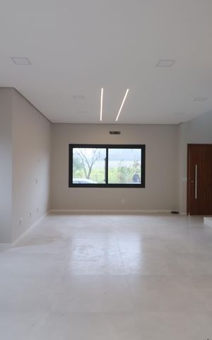Casa à venda com 142m², 3 quartos e 2 vagasSala