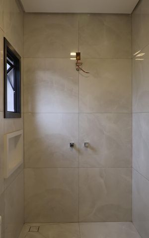 Casa à venda com 142m², 3 quartos e 2 vagasBanheiro da Suíte