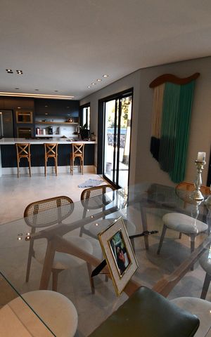 Casa à venda com 630m², 4 quartos e 8 vagasCozinha