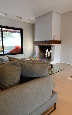 Casa à venda com 630m², 4 quartos e 8 vagasSala 2