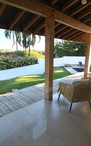 Casa à venda com 630m², 4 quartos e 8 vagasSala 1