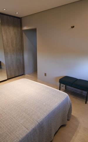 Casa à venda com 630m², 4 quartos e 8 vagasSemi Suite 1