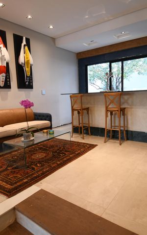 Casa à venda com 630m², 4 quartos e 8 vagasSala 3