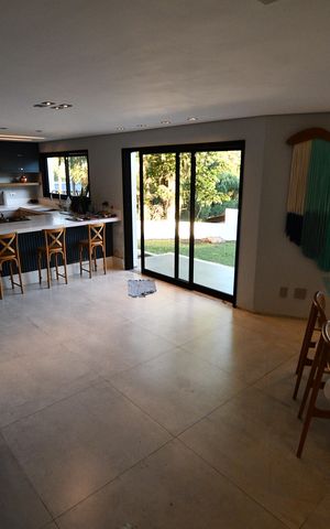 Casa à venda com 630m², 4 quartos e 8 vagasCozinha