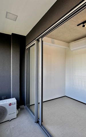 Studio para alugar com 23m², 0 quarto e sem vaga Studio para alugar com 23m², 0 quarto e sem vagaSacada