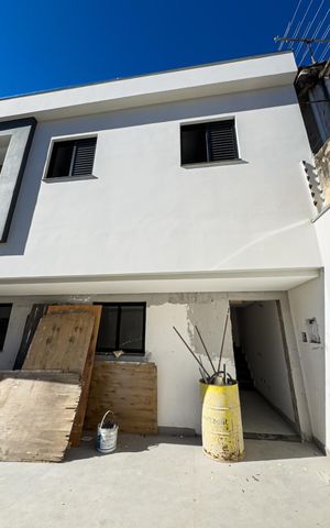 Casa à venda com 90m², 3 quartos e 3 vagas