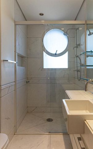Apartamento à venda com 711m², 5 quartos e 6 vagas Apartamento à venda com 711m², 5 quartos e 6 vagasBanheiro da Suíte 4
