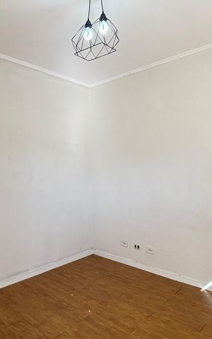 Casa à venda com 91m², 1 quarto e 1 vaga Casa à venda com 91m², 1 quarto e 1 vagaSala