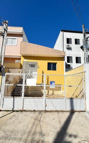 Casa à venda com 91m², 1 quarto e 1 vaga Casa à venda com 91m², 1 quarto e 1 vagaPlaca