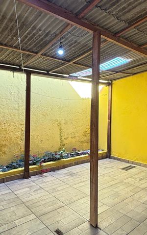 Casa à venda com 91m², 1 quarto e 1 vaga Casa à venda com 91m², 1 quarto e 1 vagaQuintal
