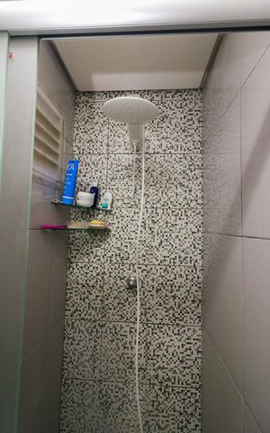 Studio à venda com 28m², 1 quarto e sem vaga Studio à venda com 28m², 1 quarto e sem vagaBanheiro