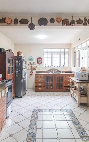 Casa à venda com 400m², 3 quartos e 3 vagasCozinha