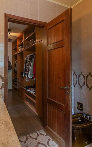 Casa à venda com 400m², 3 quartos e 3 vagasBanheiro Social