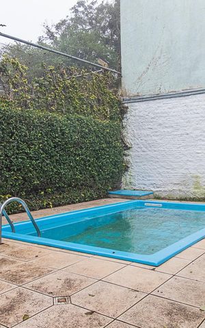 Casa à venda com 400m², 3 quartos e 3 vagasÁrea comum - Piscina