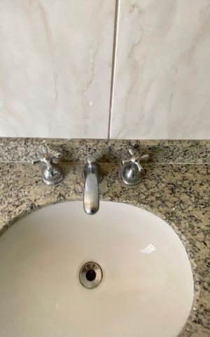 Apartamento à venda com 154m², 3 quartos e 2 vagas Apartamento à venda com 154m², 3 quartos e 2 vagasBanheiro da Suíte 2