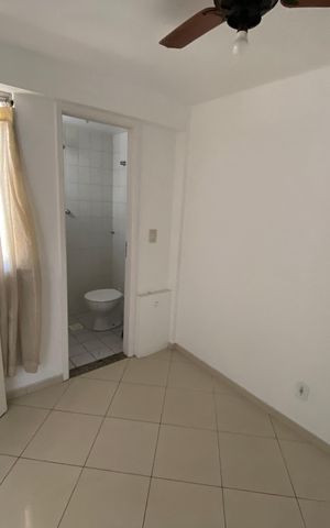 Apartamento à venda com 154m², 3 quartos e 2 vagas Apartamento à venda com 154m², 3 quartos e 2 vagasQuarto de Serviço