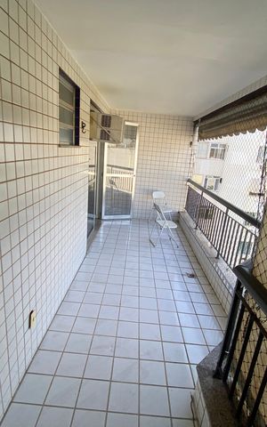 Apartamento à venda com 154m², 3 quartos e 2 vagas Apartamento à venda com 154m², 3 quartos e 2 vagasVaranda da Sala