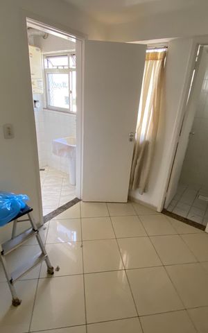 Apartamento à venda com 154m², 3 quartos e 2 vagas Apartamento à venda com 154m², 3 quartos e 2 vagasQuarto de Serviço