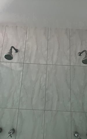 Apartamento à venda com 154m², 3 quartos e 2 vagas Apartamento à venda com 154m², 3 quartos e 2 vagasBanheiro da Suíte 2