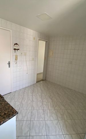 Apartamento à venda com 154m², 3 quartos e 2 vagas Apartamento à venda com 154m², 3 quartos e 2 vagasCozinha