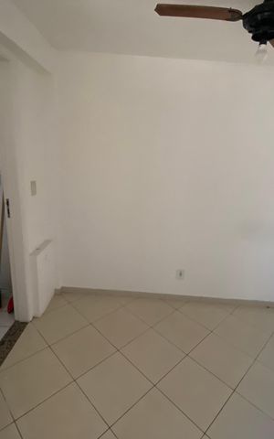 Apartamento à venda com 154m², 3 quartos e 2 vagas Apartamento à venda com 154m², 3 quartos e 2 vagasQuarto de Serviço
