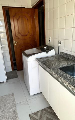 Apartamento à venda com 304m², 3 quartos e 3 vagas Apartamento à venda com 304m², 3 quartos e 3 vagasÁrea de Serviço