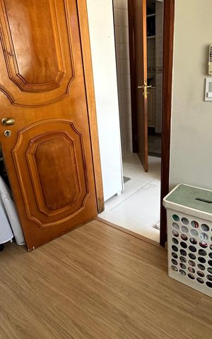 Apartamento à venda com 304m², 3 quartos e 3 vagas Apartamento à venda com 304m², 3 quartos e 3 vagasQuarto de Serviço